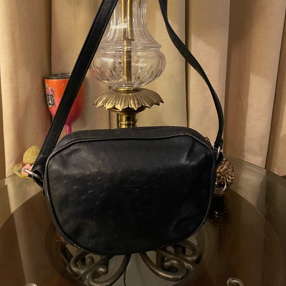 Authentic Fendi, please check all picture of condition - Picture 5 of 17